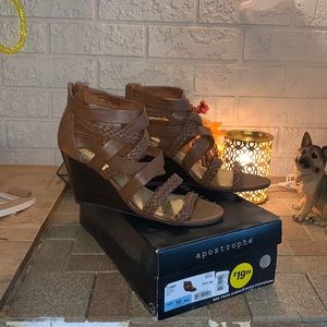 APOSTROPHE Wedge Heels Amber Brown size 10M